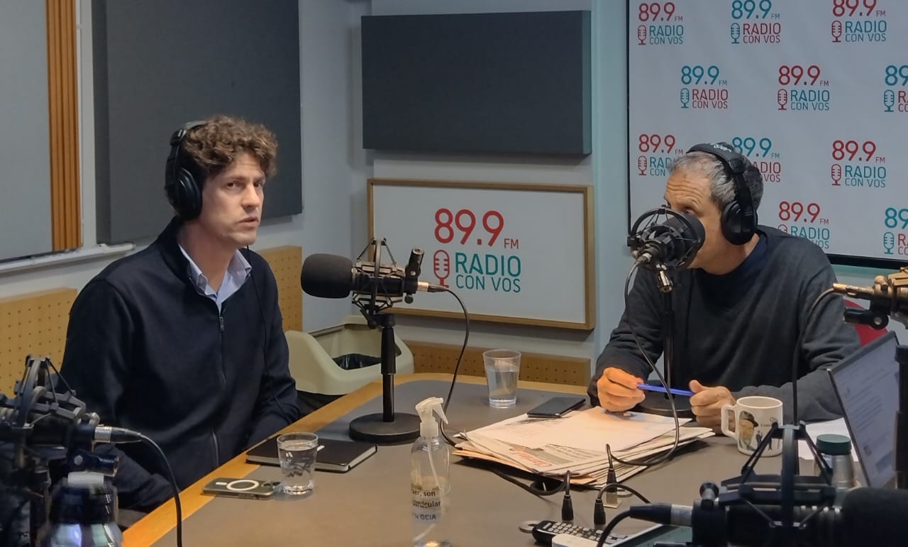 Mart n lousteau dijo que esta cansado de ver banderas absolutas fm