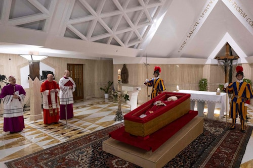 Papa Francisco - féretro
